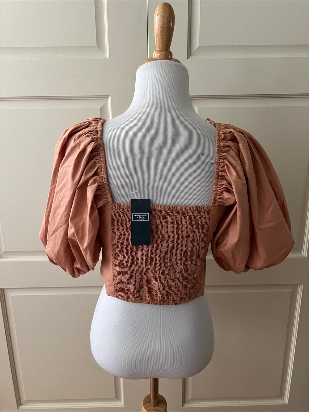 ABERCROMBIE & Fitch Blush Drama Puff Sleeve Poplin Top with O-Ring Small NWT - Picture 12 of 16